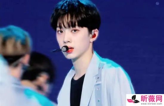 赖冠霖有多有钱 赖冠霖显赫家世背景遭扒