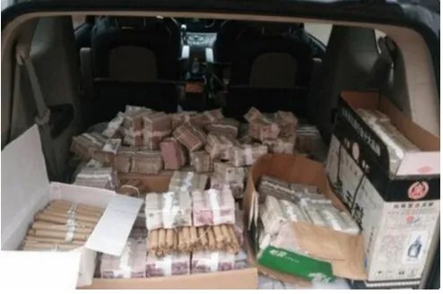 拉两车零钱去买车一共是多少钱?