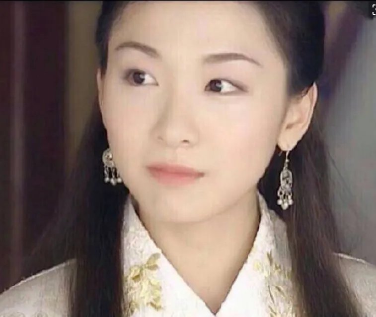 江祖平和洪小铃好像对比图 江祖平老公是谁