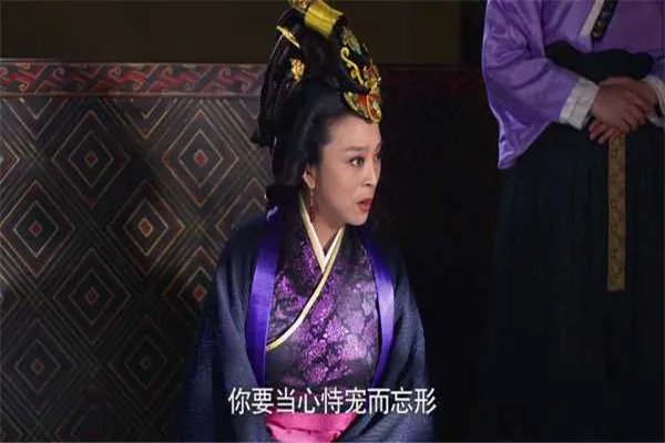 庸芮和赢夫人到底是什么关系：恋人关系（最终没在一起）