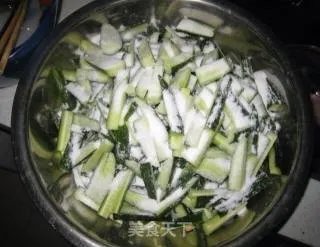 腌黄瓜