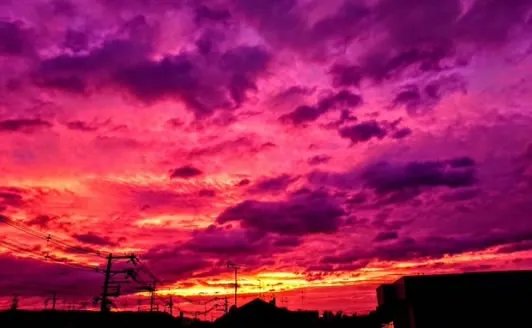 日本天空宛如魔界：画面曝光究竟是怎么回事？