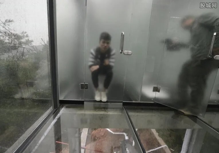 高校出现龌龊男 学校的安全保障实在令人堪忧