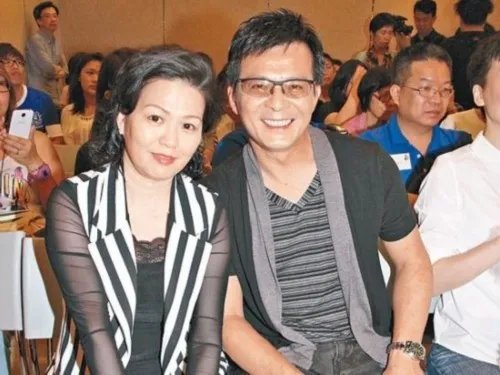 黄日华个人资料介绍 黄日华老婆是谁