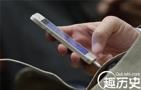 网上撩妹撩到前女友！两人见面后男子遭暴打