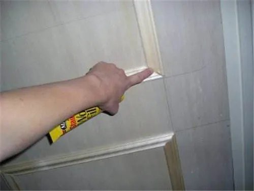 旧门如何翻新 旧门翻新的两种方法介绍