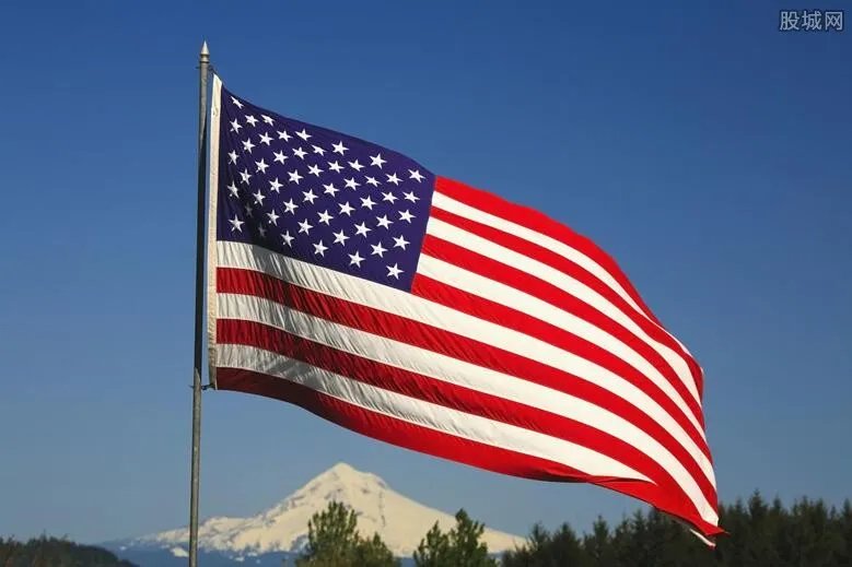 美国新冠肺炎确诊超503万例 死亡人数超过16万