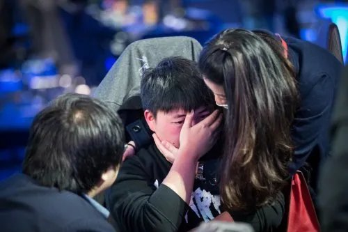 《英雄联盟LOL》2015LPL春季赛：OMG vs Snake