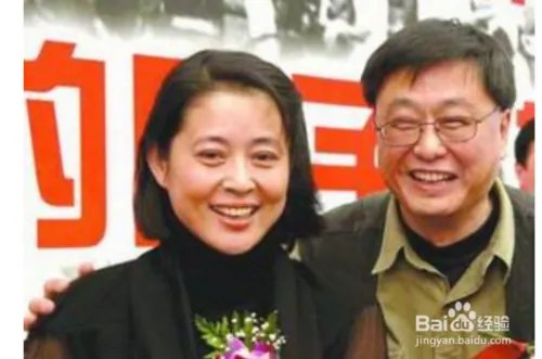 倪萍变老认不出,这世间女子,哪个不会老?