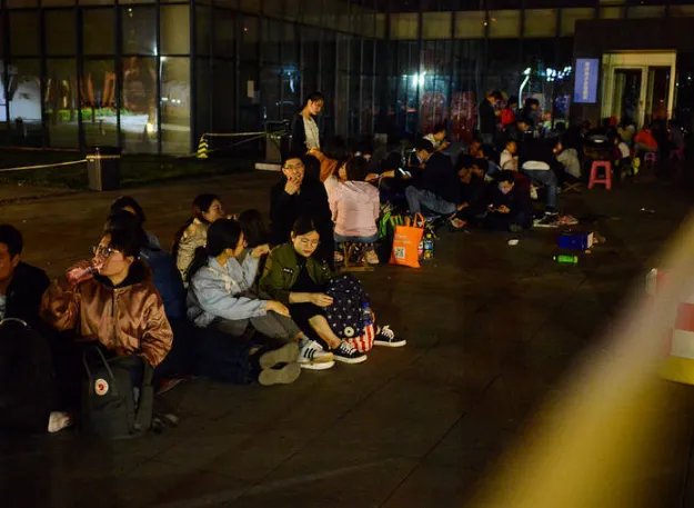 门槛提高后民众为何会彻夜排队落户天津？