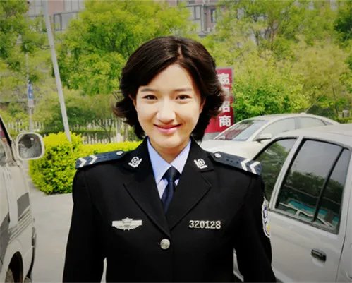 非诚勿扰猫女牵手是哪一期？ 揭猫女李美旋资料家庭背景