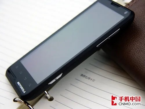 个性超薄4英寸大屏 摩托罗拉XT615评测