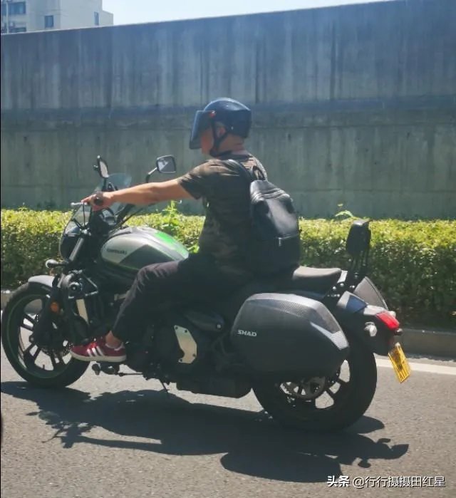 特斯拉为什么拒绝向拼多多团购车主交付标价25万的Model3？