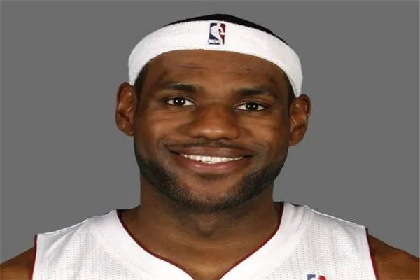 詹姆斯支持库里当选MVP,当选MVP要具备哪些基本条件?