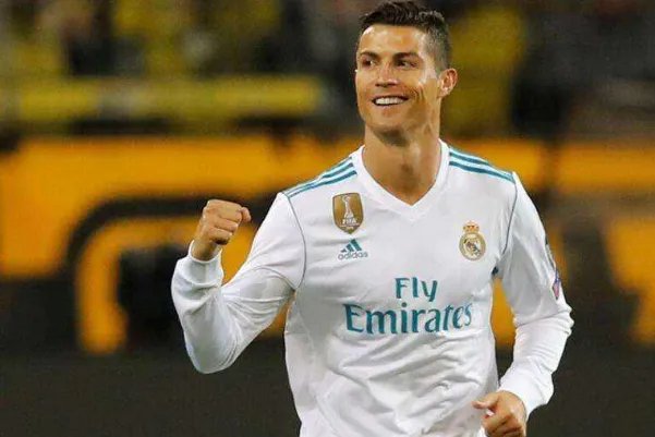 C罗的35岁生日，他现在到底属于哪支球队?