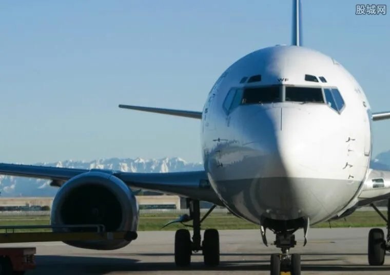 台湾华航罢工持续 劳资谈判破局游客出行受阻