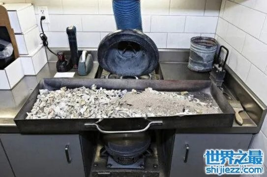 火葬场火化遗体真实过程，人生的最后一程(胆小勿入) 