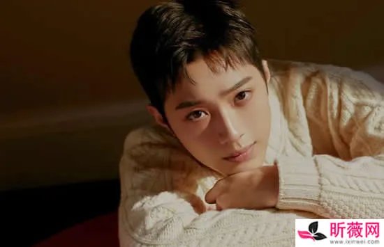 赖冠霖有多有钱 赖冠霖显赫家世背景遭扒