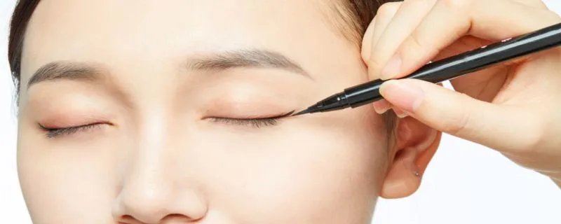眼线笔颜色怎么选 眼线笔选什么颜色好看