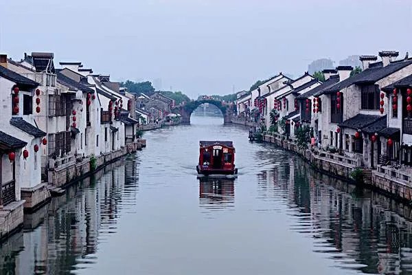 95后成旅游消费主力军，为什么旅游这么受欢迎？