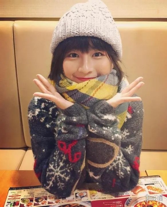 阳光正妹“小结衣”清纯美照 网友：又多了一个老婆!