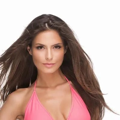 女人胸小是怎么回事