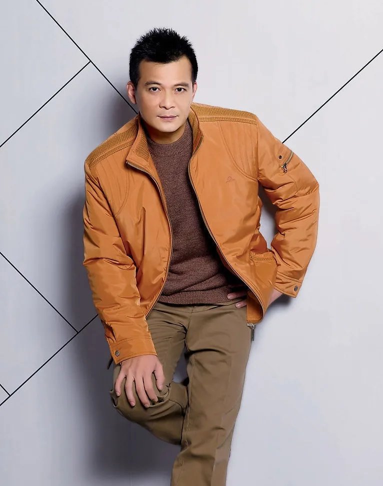 黄日华个人资料介绍 黄日华老婆是谁