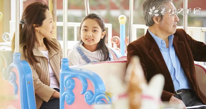 美国新冠肺炎确诊近200万例 为什么新冠病毒传播能力这么强