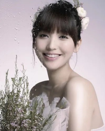 金莎的老公许嵩是真的吗？  揭秘二人靠围脖传情