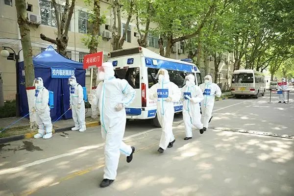 司机下车上厕所被要求隔离七天，这样的隔离要求是否合理？