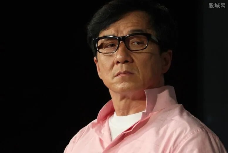 成龙斥演员耍大牌很是气愤 惹成龙生气的演员会是谁