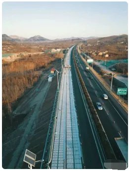 高速光伏路开通5天就发生了被盗现象？