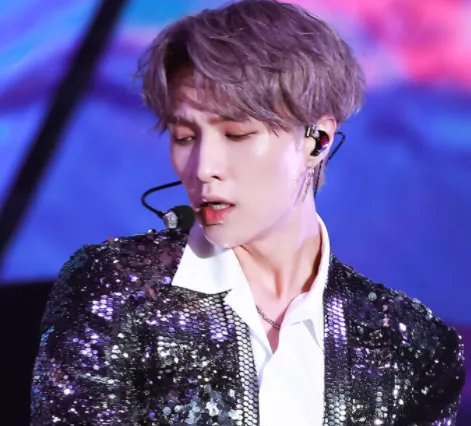 张艺兴说我现在太封闭了，他为何会这么认为呢？