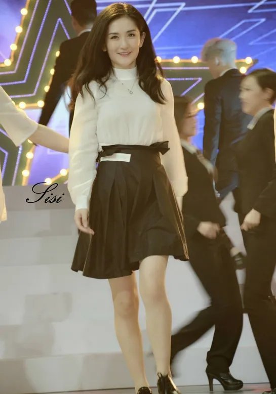 何炅调侃谢娜是怎么回事？