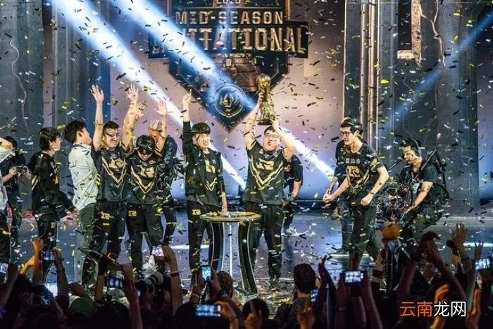 RNG拿下世界冠军 RNG获世界赛冠军