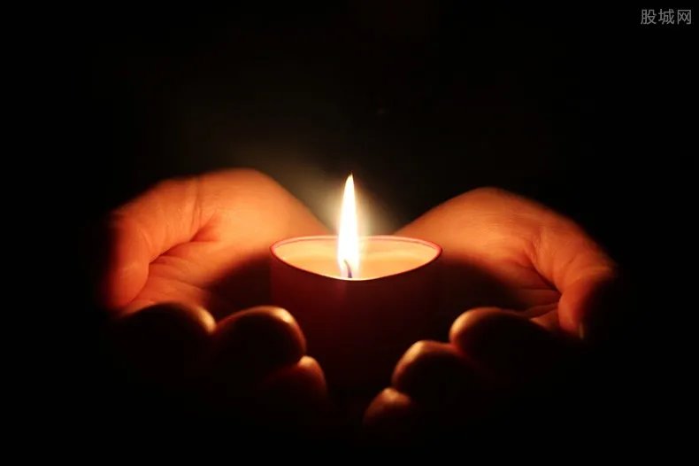 博纳黄巍个人简历揭秘 他的妻子及父母是谁？