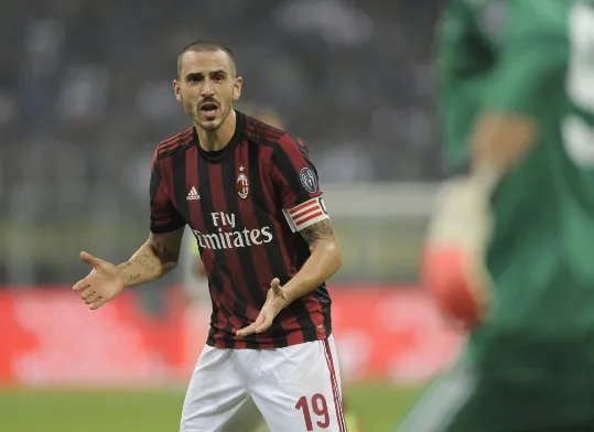 AC米兰队长为何被禁赛两场？