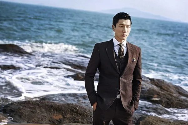 张亮突然和妻子离婚,这背后有什么秘密?