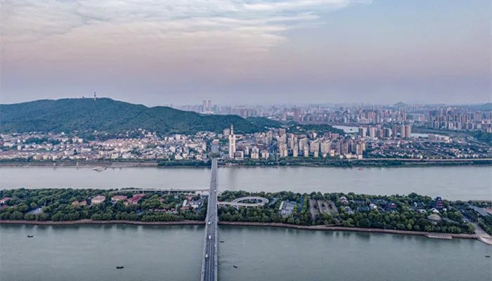 上海居住证办理条件 上海居住证的办理条件是什么