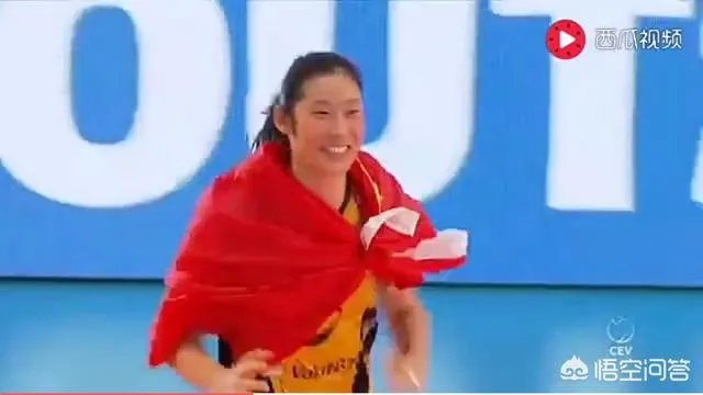 土超女排豪门瓦基弗银行队正式官宣朱婷续约，四大主力留队，如何看待朱婷的选择？