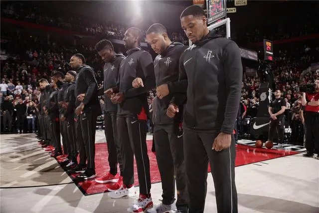 如何看待哈登关键时刻连得12分，火箭逆转鹈鹕取10连胜？