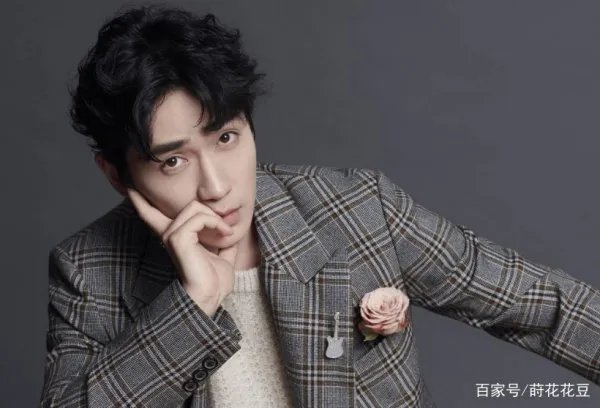 朱一龙被曝隐婚生子传闻，看了回应之后，这是背后心虚的体现吗？