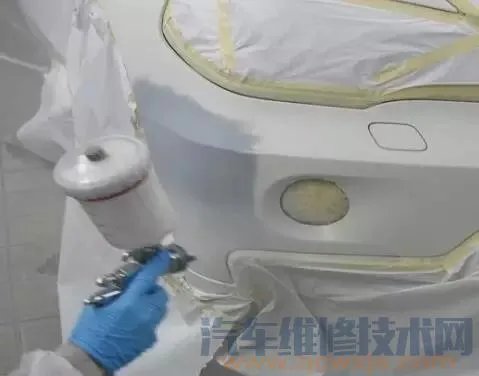 汽车保险杠的硬塑修复方法教程（图解）