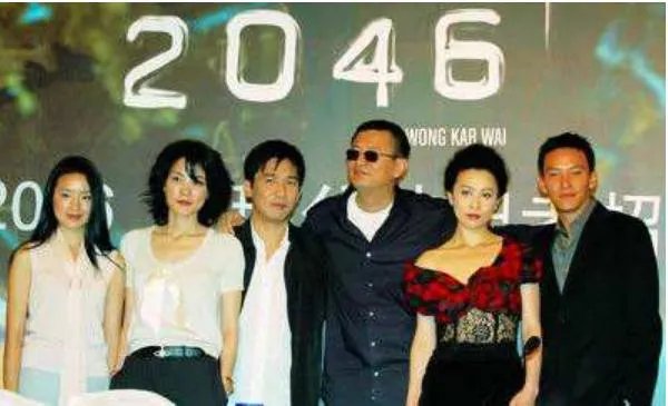 为什么说董洁是高开低走的谋女郎，她被造谣再婚产女为什么还挨骂？