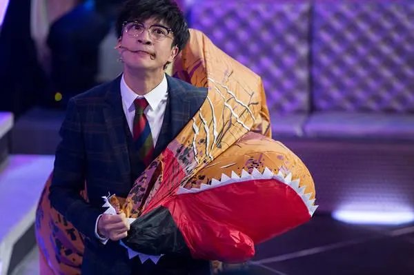 薛之谦因病入院，这一年他到底有多努力？