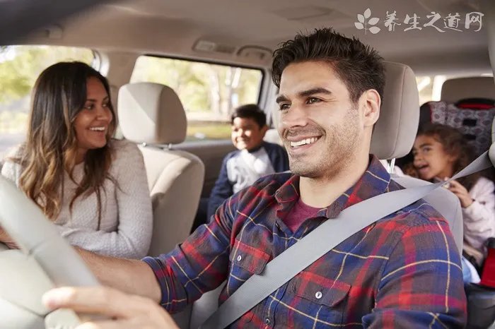 奥迪A4提车作业：神州十二号要上天了我也提到了心爱的奥迪A4L夸戳