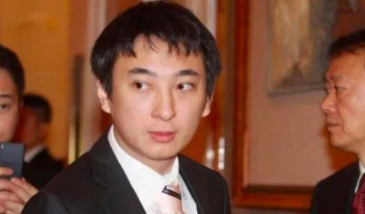 王思聪求爱失败被骂是舔狗？