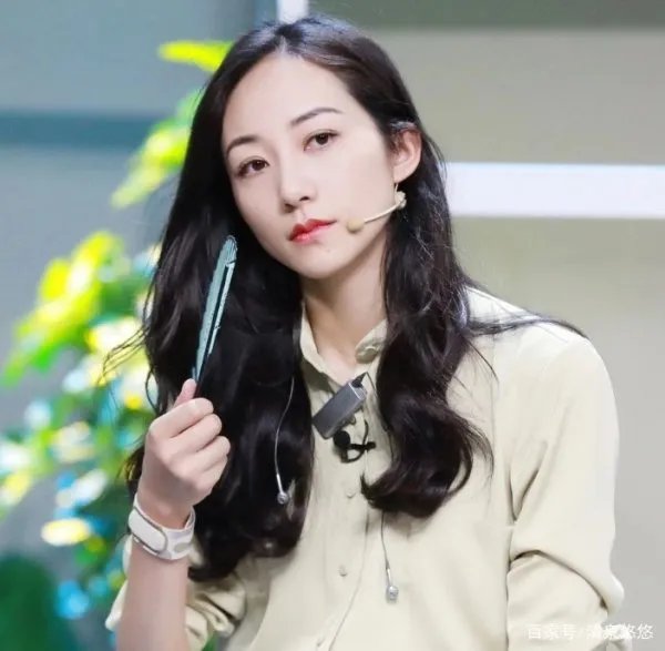 近几年韩雪参加了多档综艺,为何人气就是不高呢?如何评价韩雪呢?