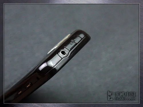 触控/影音全升级 三星WM旗舰i8000评测