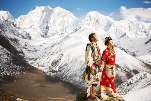 成都旅游婚纱照哪家好 婚纱摄影公司推荐